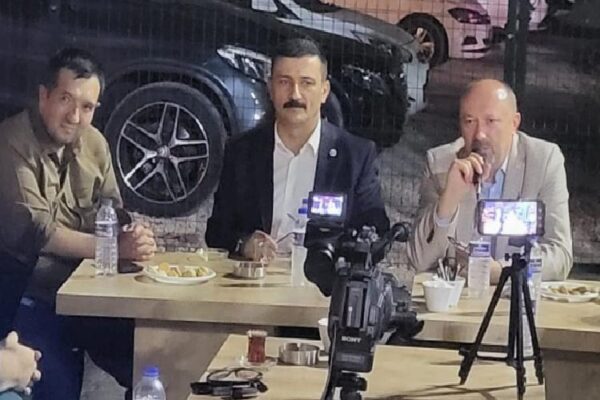 Bursa’da İYİ Partililer ‘Dost Meclisi’nde konuştu