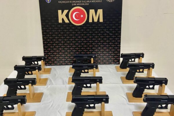Bursa’da Ruhsatsız Silah Ticareti Operasyonu
