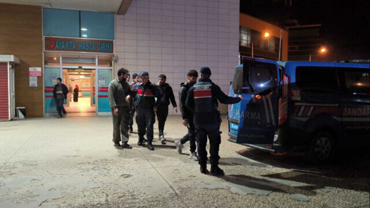 bursanın kırsal mahallerinde düzensiz göçmenler yakalandı