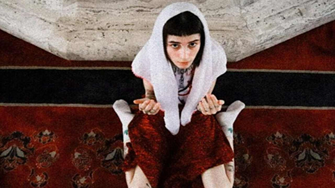 camiden uygunsuz kıyafet soruşturması