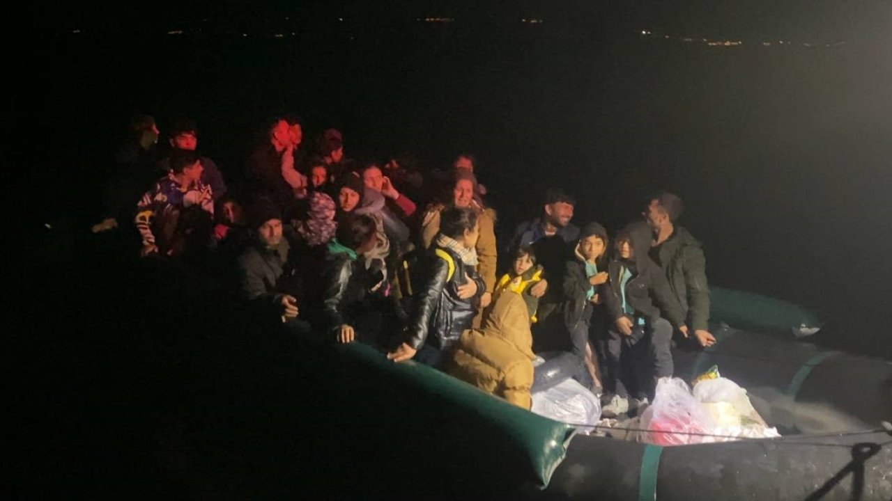 Çanakkale açıklarında 69 düzensiz göçmen karaya Çıkarıldı