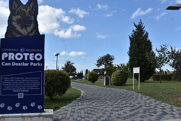 Çanakkale’de Proteo Onuruna Açılan Can Dostlar Parkı Açıldı