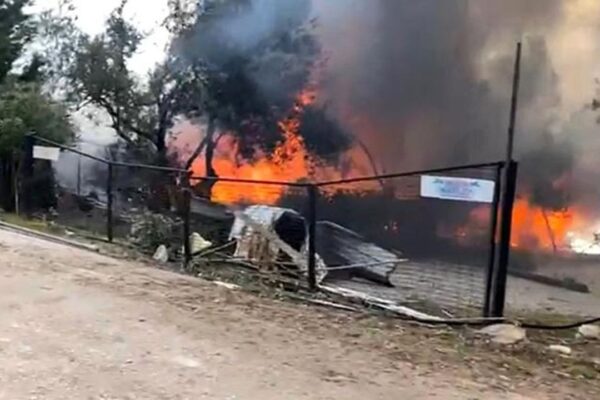Çanakkale’de Restoranda Çıkan Yangın Söndürüldü