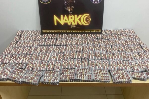 Çantasında Sentetik Ecza Ele Geçirilen Şüpheli Tutuklandı