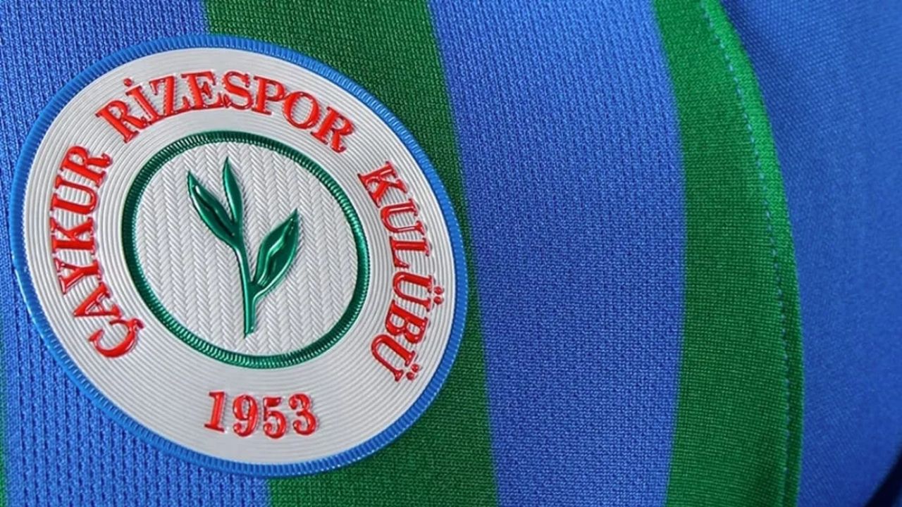 Çaykur Rizespor Yeni Teknik Direktörle İmzaları Attı