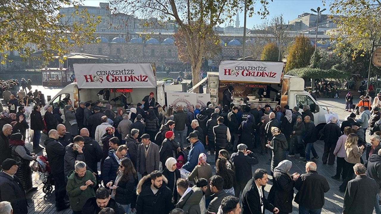 cenazemize hoş geldiniz ekibi tavuklu pilav İle lokma dağıttı