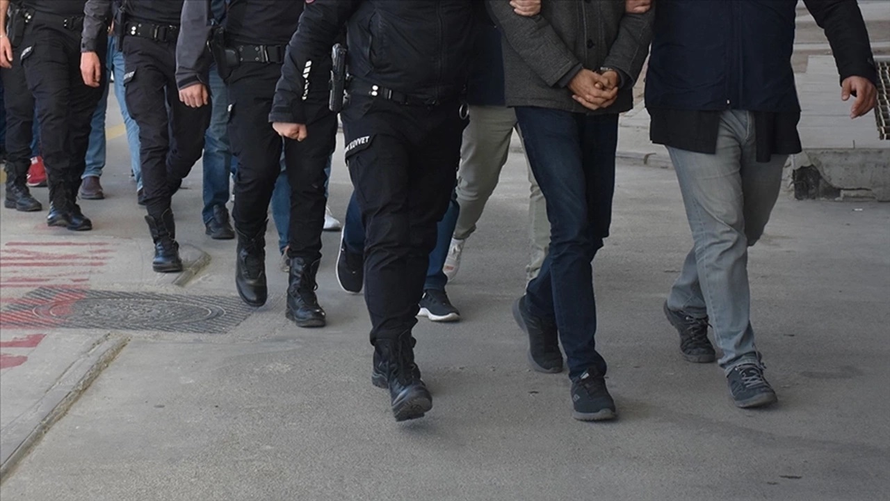 Çeşitli suçlardan aranan 50 Şüpheli yakalandı