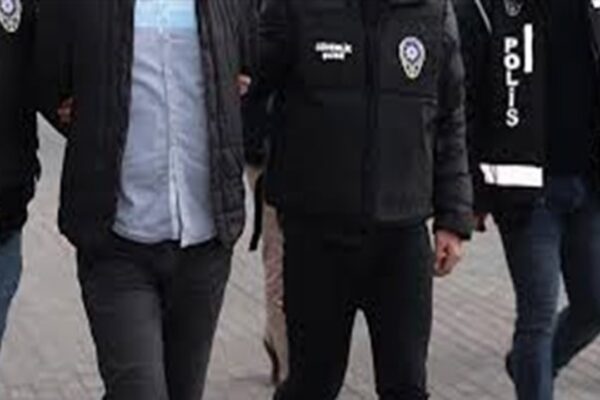 Çeşitli Suçlardan Aranan Şüpheliler Yakalandı