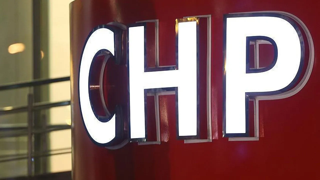 chp telefonlara sms gönderdi