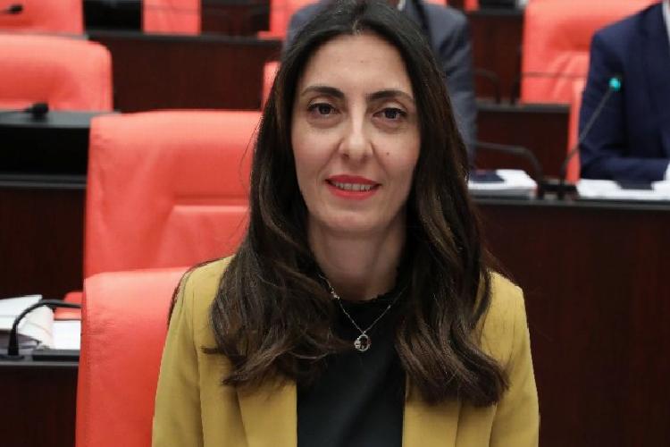 chpli kayışoğlu yenişehir için ortada top çeviriyorlar