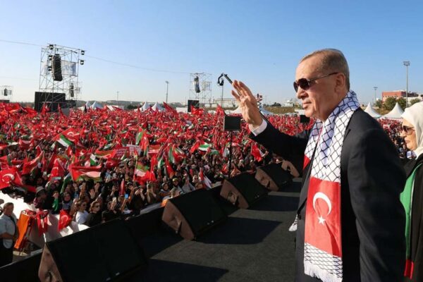 Cumhurbaşkanı Erdoğan: “Bir Gece Ansızın Gelebiliriz”