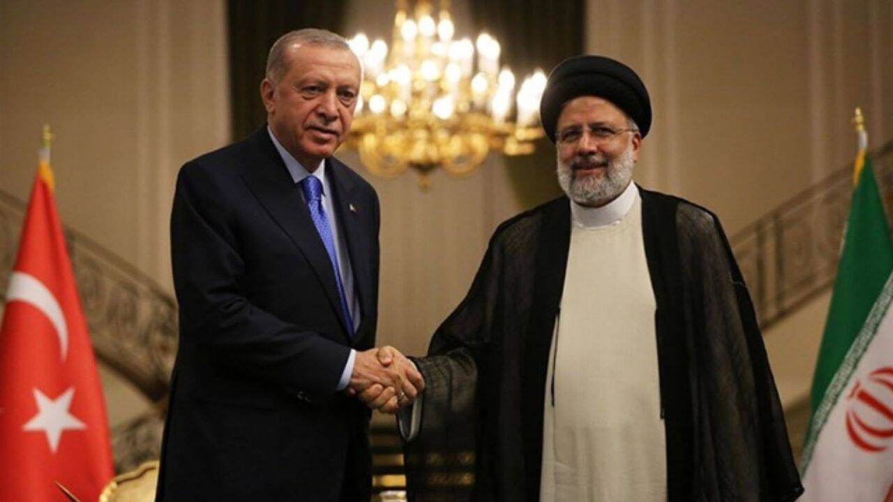 cumhurbaşkanı erdoğan İran cumhurbaşkanı reisi İle görüştü