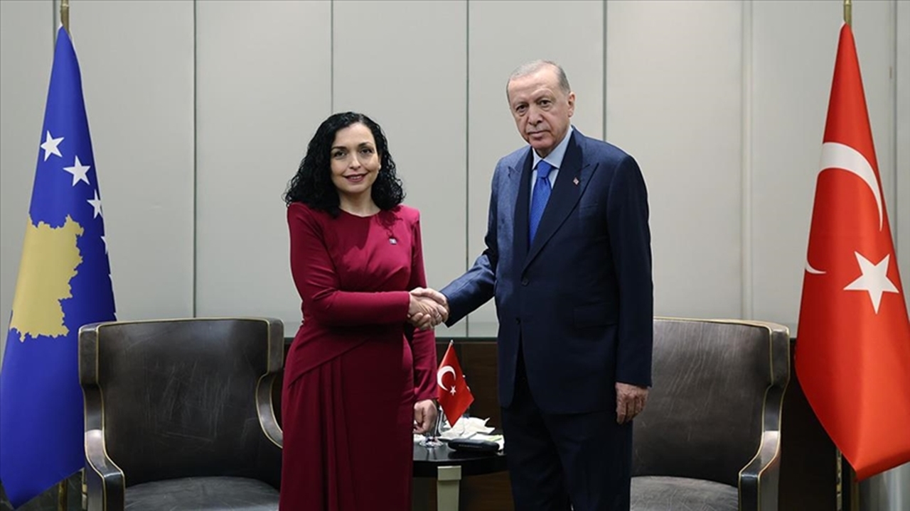 cumhurbaşkanı erdoğan kosova cumhurbaşkanı İle görüştü