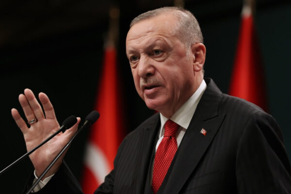 Cumhurbaşkanı Erdoğan O İsimlere Çıkıştı! AK Partide Gerginlik Yaşanıyor