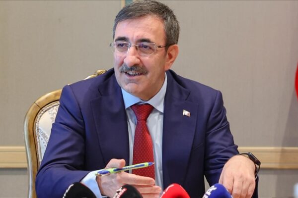 Cumhurbaşkanı Yardımcısı Cevdet Yılmaz Alevi Kanaat Önderleriyle Buluşma Gerçekleştirdi