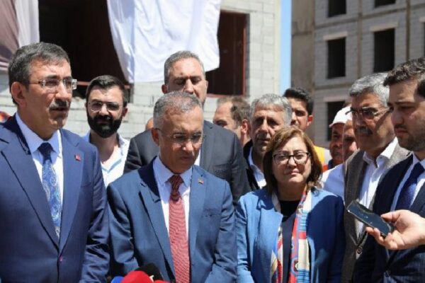 Cumhurbaşkanı Yardımcısı’ndan Nurdağı’na ziyaret