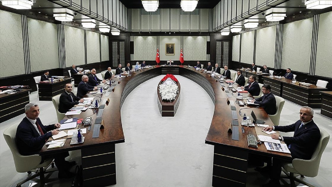 cumhurbaşkanlığı kabinesi bugün toplanıyor memur ve emekli zammı masaya yatırılacak