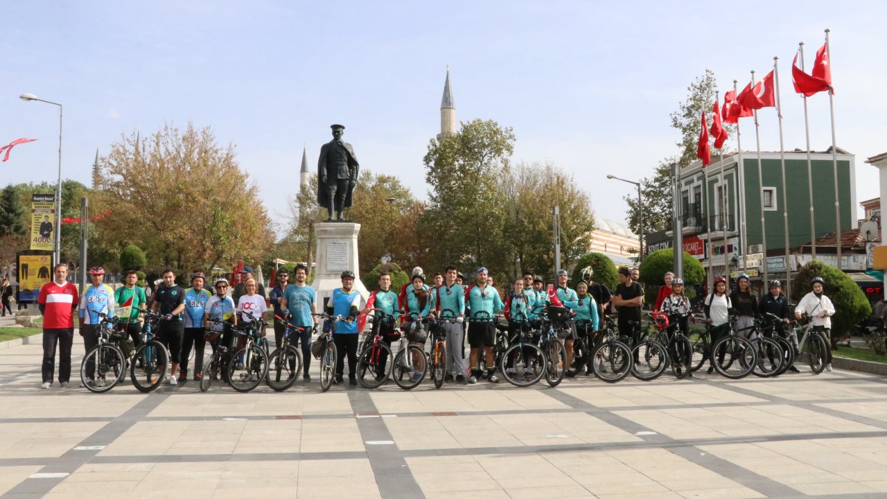 cumhuriyetin 100 yılına Özel 100 bisikletle tur düzenlendi