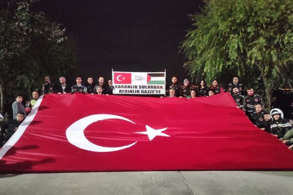 Dalgıçlar Gazze’ye Destek İçin  Dalış Yaptı