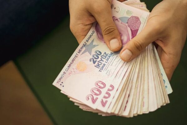Dar Gelirliye Kasım’da Üç Yerden Ödeme Netleşti! Aile Destek Parası Ne Zaman Hesaba yatar?