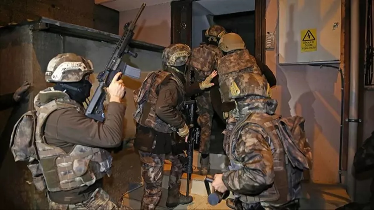 deaşa yönelik operasyonda 10 kişi yakalandı