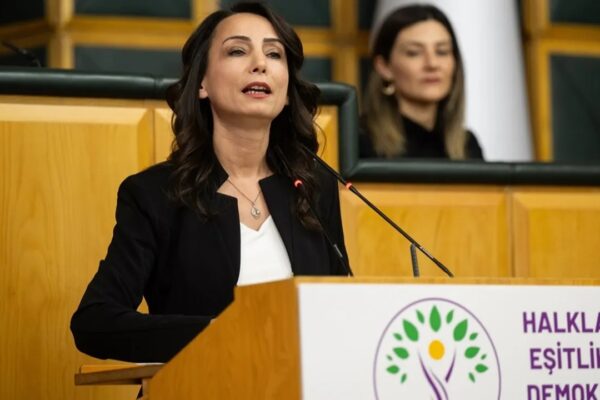 DEM Partisi Batı İllerinde Yerel Seçimler İçin Stratejiler Belirledi