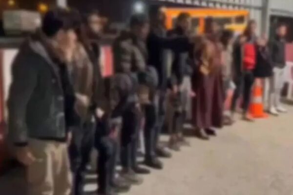 Demir Malzeme Yüklü Tırda Yunanistan’a Kaçmaya Çalışan Göçmenler Yakalndı