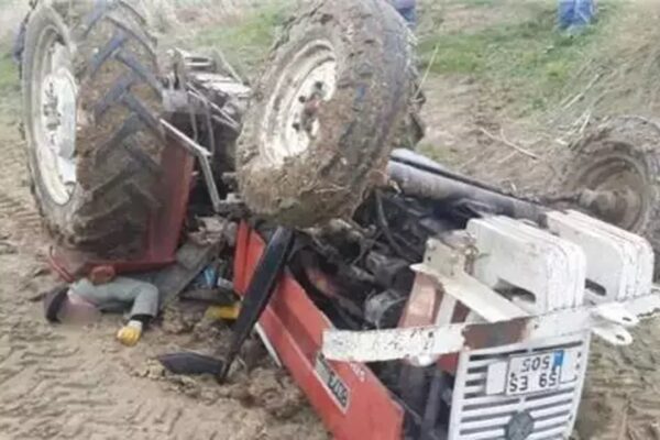 Devrilen Traktörün Altında Kalan Sürücü Öldü
