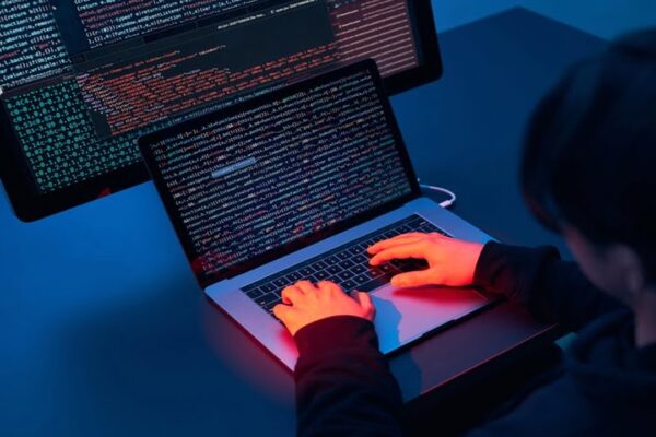 Dijital Dünyada En Büyük Risklerden Biri Siber Saldırılar