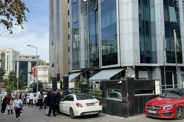 Dilan Polat ve eşi Engin Polat’ın Avukatından Açıklama Geldi