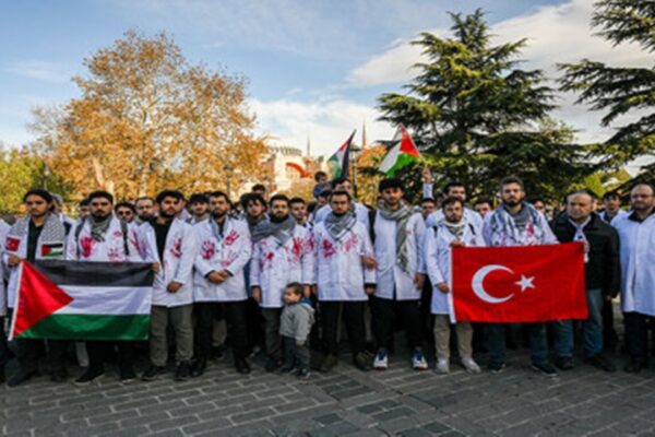 Doktorlardan Gazze İçin Sessiz Yürüyüş