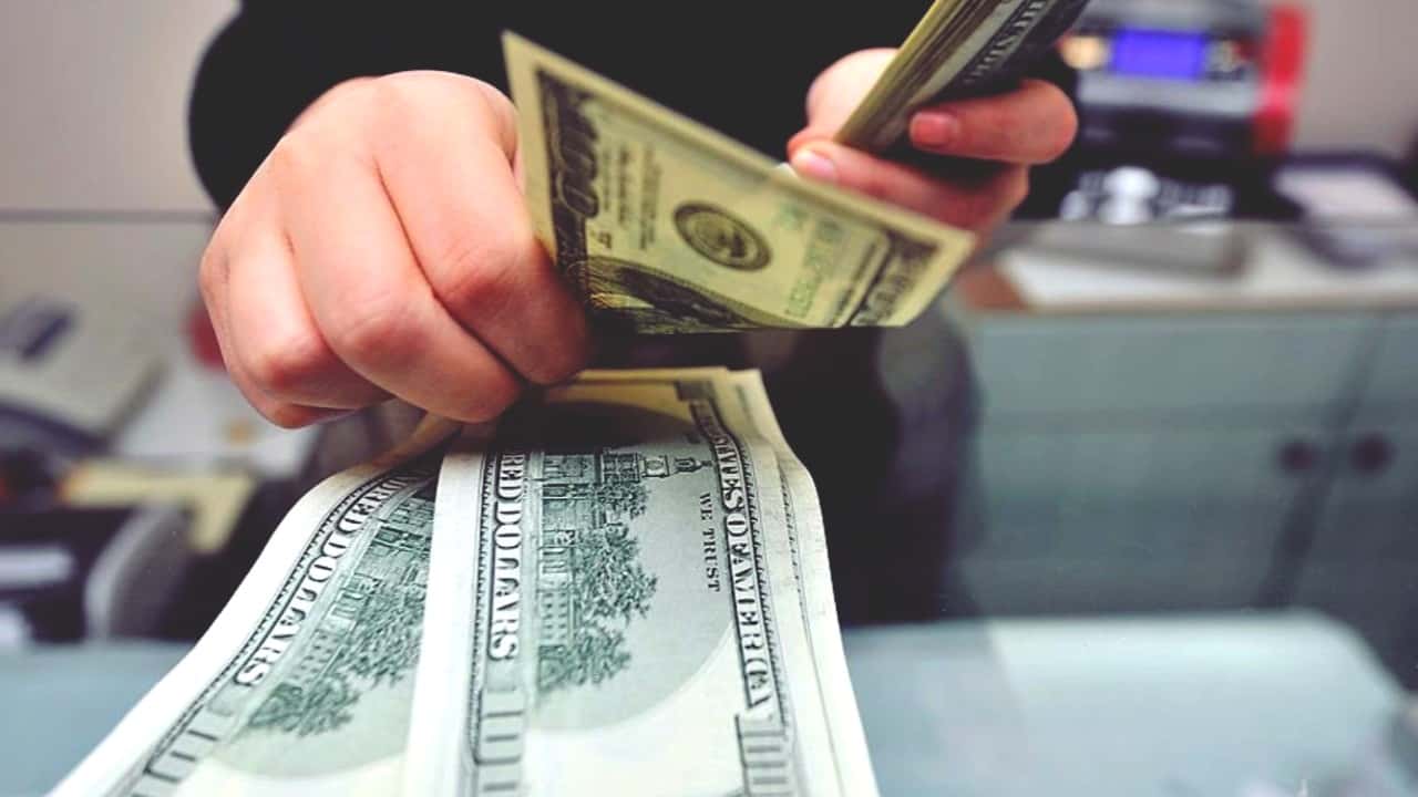 Dolar ve Euro İstanbul Kapalıçarşı'da İstikrarını Koruyor 