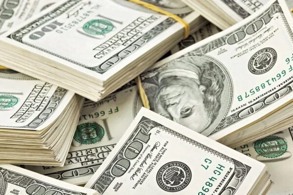 Dolar Yükseliş Eğilimini Sürdürüyor