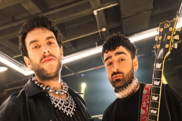 Dolu Kadehi Ters Tut Red Bull Jukebox Studio Session’da Şarkılarını Yeniden Yorumladı
