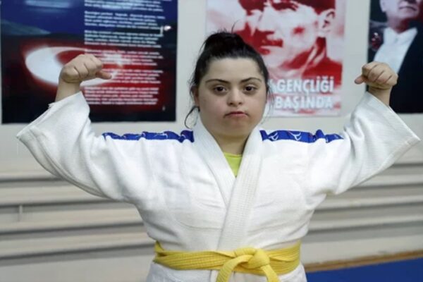 Down Sendromlu Milli Judocu Bengi Aleyna Şampiyonluk İstiyor