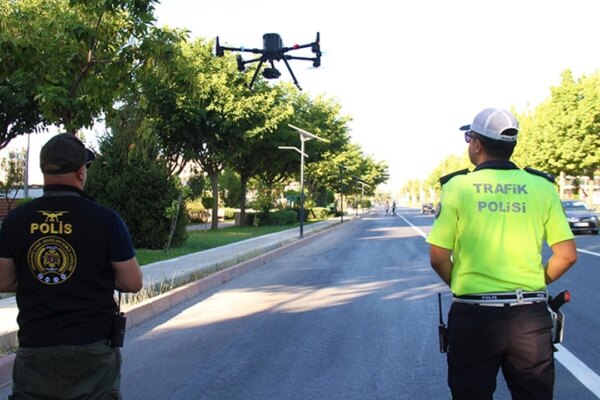 Dron Eşliğinde “Yaya Geçidi” Denetimi Yapıldı: 20 Bin 519 TL Ceza Kesildi