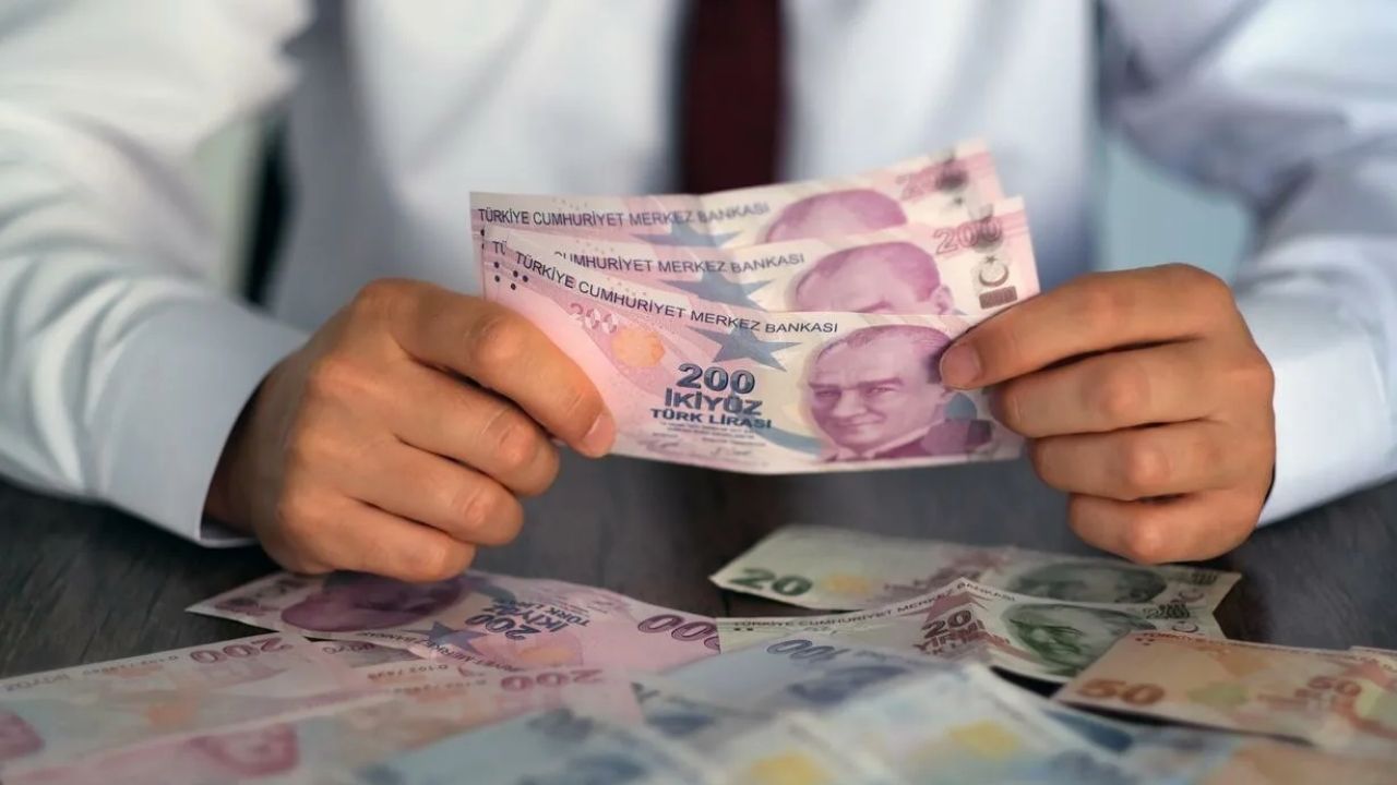 duymayan emekli kalmasın halkbank 5000 tl emekli promosyonuna ek 3000 tl para İadesi yapıyor