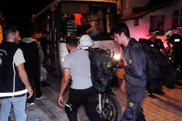 Edirne’de 66 düzensiz göçmen yakalandı