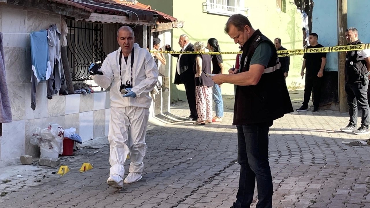 edirnede Çıkan silahlı kavgada 1 kişi Öldü 1 kişi ağır yaralandı