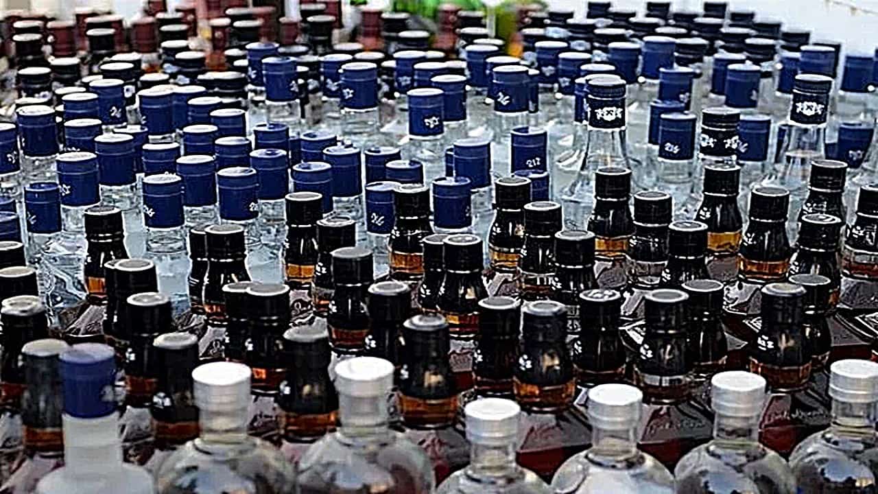 edirnede gümrük kaçağı operasyonunda 57 Şişe İçki ele geçirildi