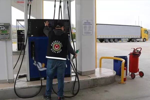 Edirne’de İki Akaryakıt İstasyonu Kapatıldı: Birine 2 Milyon 30 Bin Lira Ceza!
