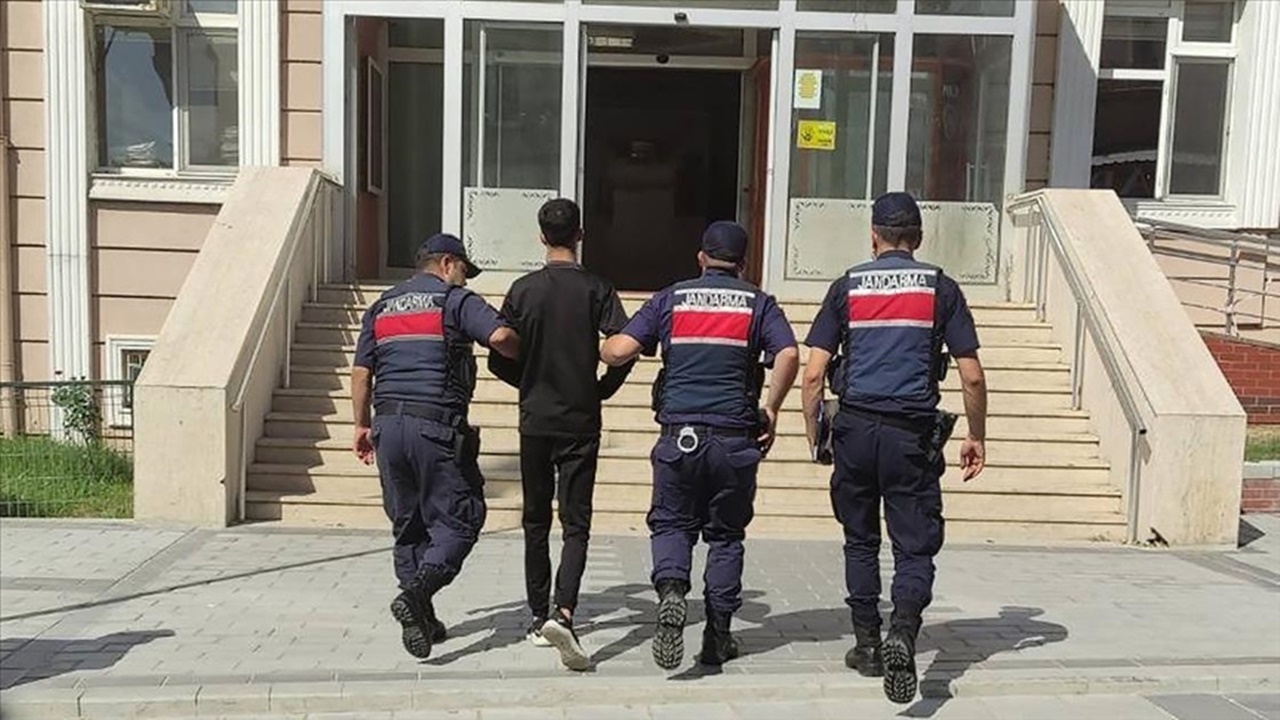 edirnede terör Örgütleri Üyeleri yakalandı fetÖ pkk ve deaŞ zanlıları gözaltında