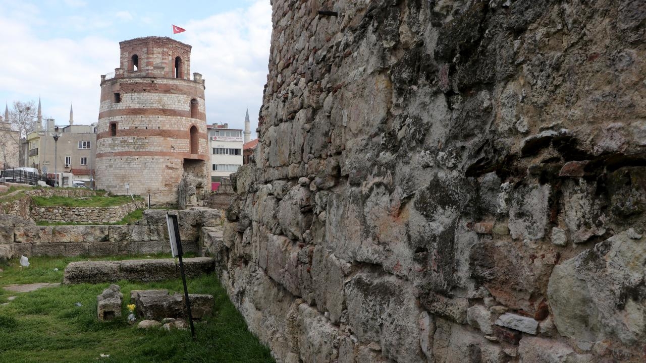 edirnedeki roma sur kalıntıları koruma altına alınmalı
