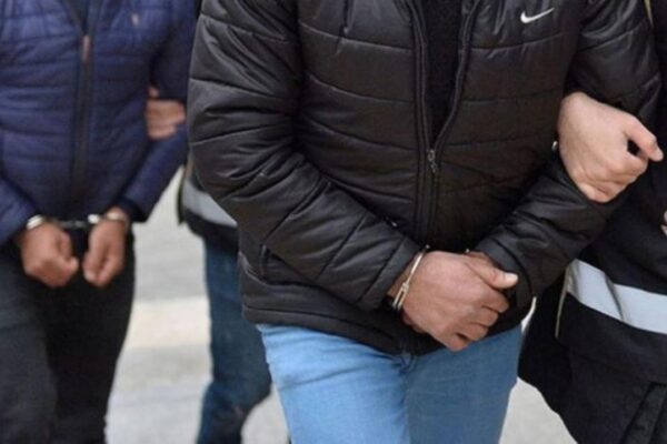 Eğlence Mekanında Rastgele Tabancayla Ateş Açan Kişiler Gözaltına Alındı