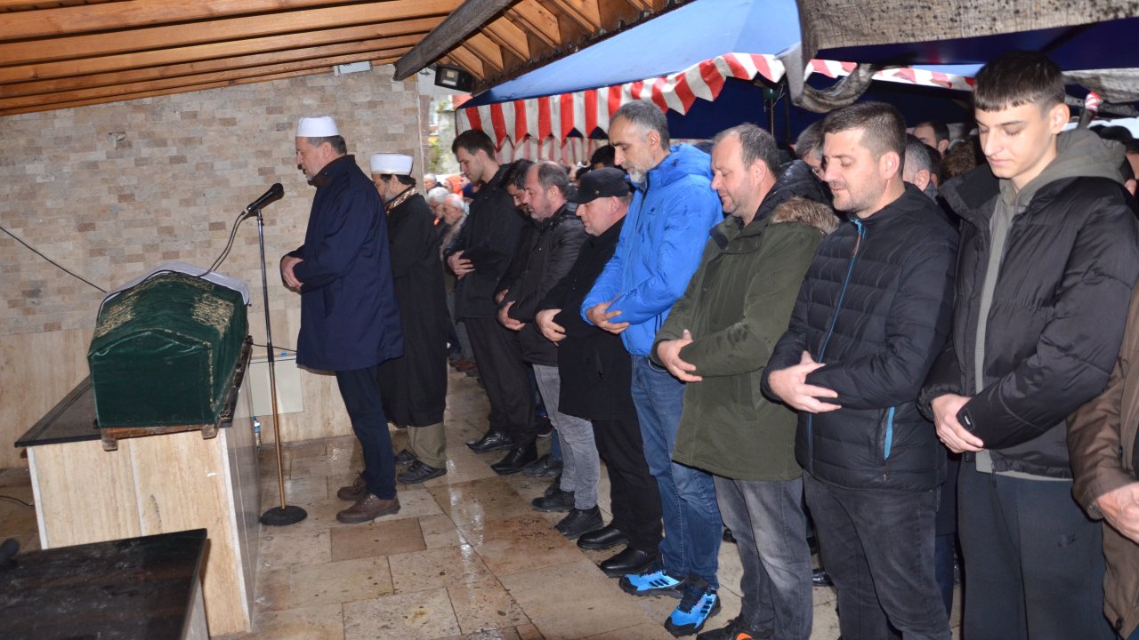 ekrem can son yolculuğuna uğurlandı