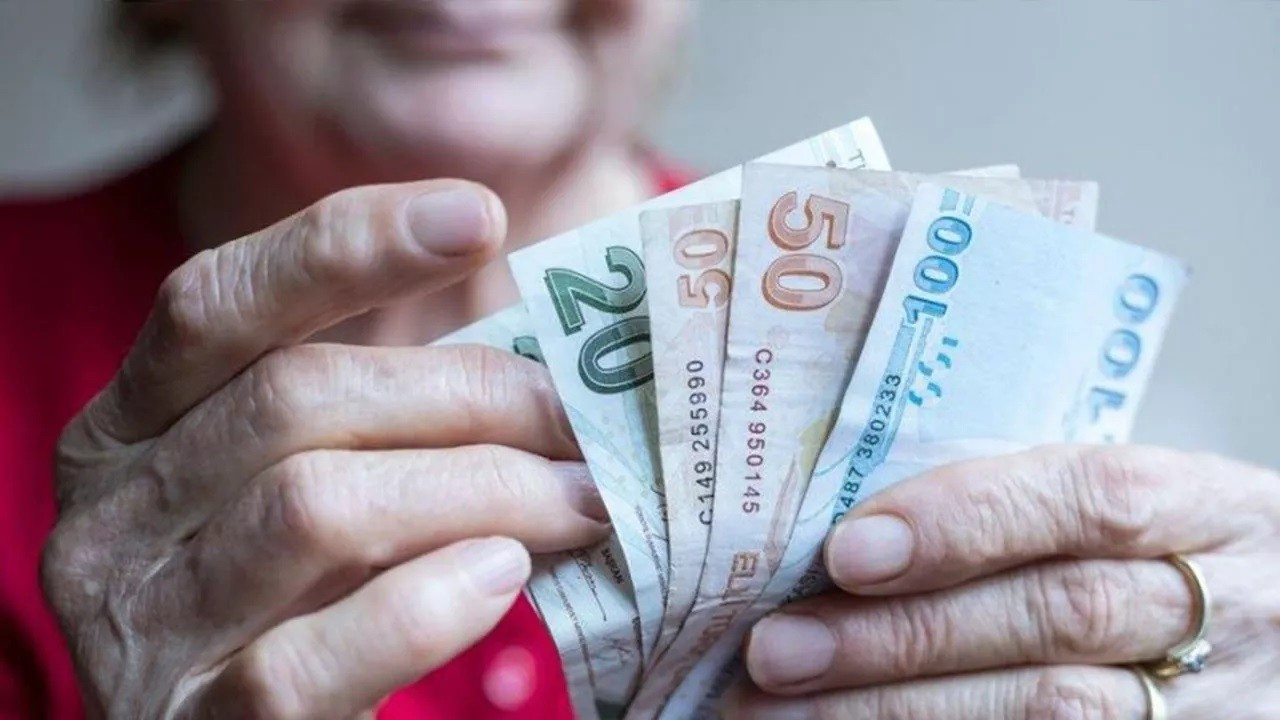 emekli İkramiyesi İçin bunu yapan yandı faiziyle kat kat geri alınacak