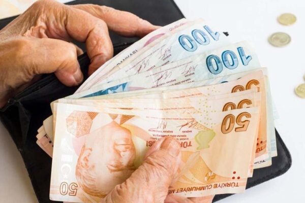 Emeklilere 5.000 TL İkramiye Meclis’ten Geçti! İşte Hesaplara Yatırılacağı Tarih