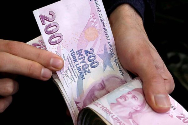 Emeklilerle 65 Yaş Aylığı Alanlara Bir Müjde Daha! 1000 TL Ek İkramiye Geliyor