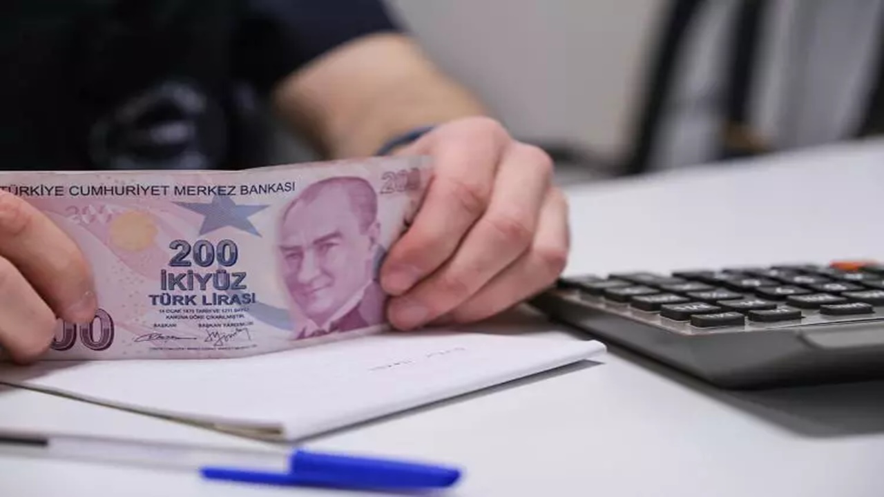 en düşük emekli ve memur emeklisi maaşı tahminleri