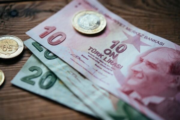 En Yüksek Mevduatı Veren Banka Değişti! 200 Bin Liranın 32 Günlük Kazancında Şaşırtan Artış!